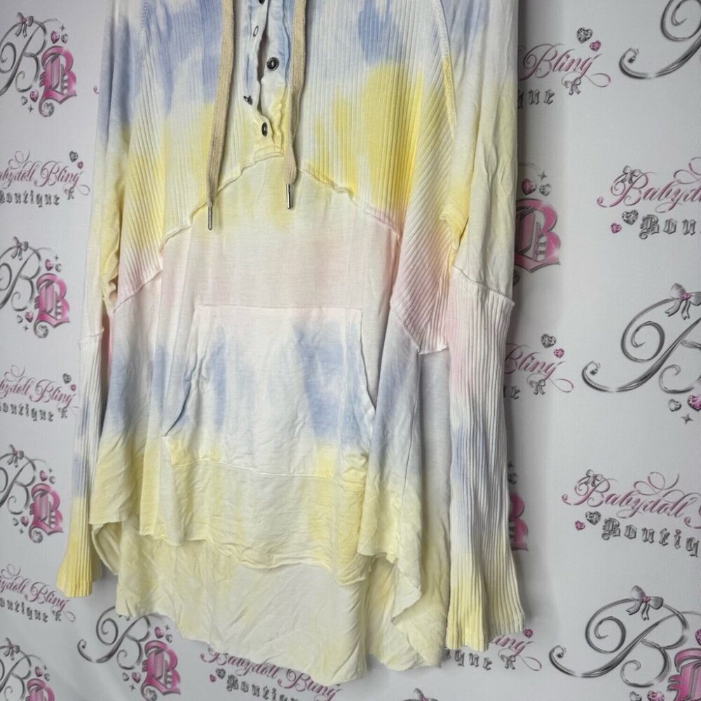 POL hoodie style ombré buttons Tie-Dye Hooded Long Sleeve Top - Picture 3 of 11